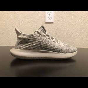 Adidas Tubular running shoes 5y